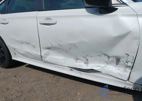 2024 Honda Civic Sport z USA, uszkodzony, nr VIN 2HGFE2F50RH575753